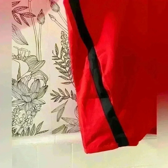 NWT Men's Nike Dry Team Woven Lightweight Full Zip Red Jacket Size 3XL - Picture 3 of 5